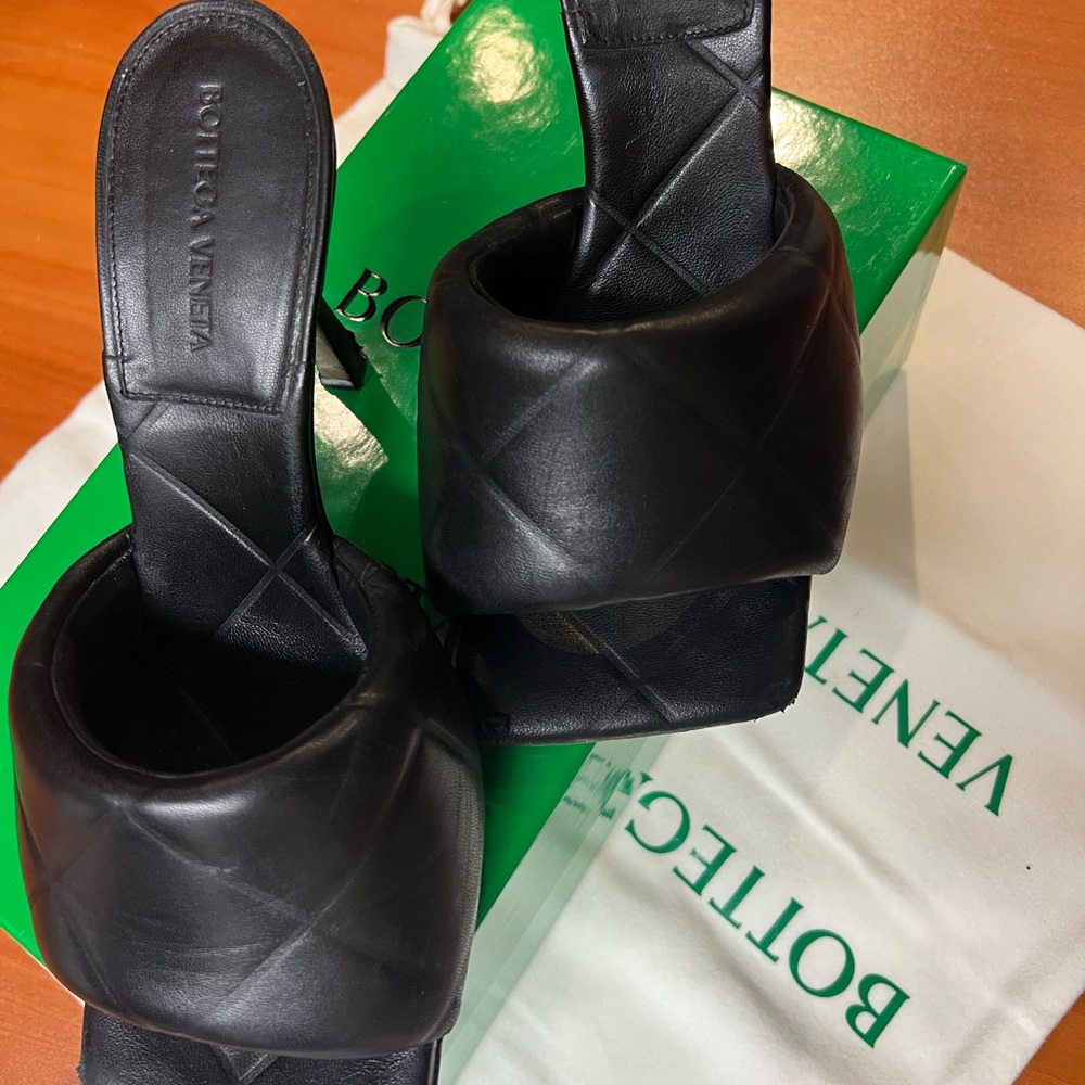 Bottega Veneta Black Women's Shoes size 40/10